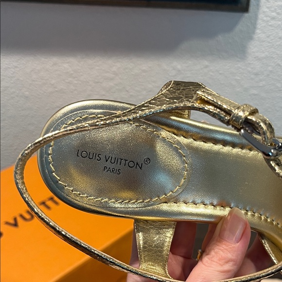 Louis Vuitton Shimmering Gold Sandals - Picture 4 of 12